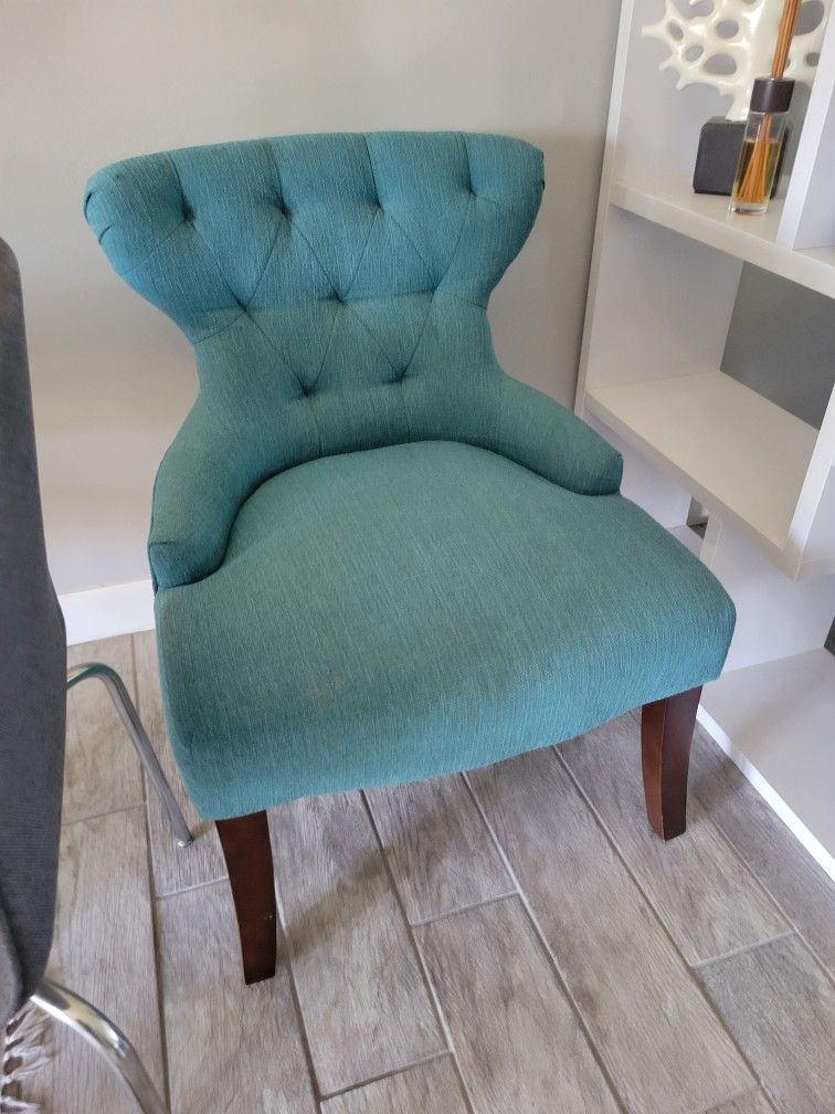Beautiful Teal Accent Chair for Sale in Phoenix, AZ OfferUp