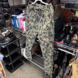 COLUMBIA OMNI-HEAT CARGO PANTS -MEN'S Very Good Condition 