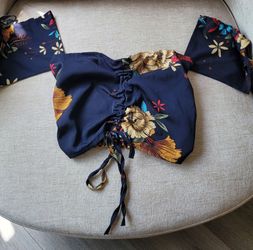 Off Shoulder Crop Top Size Large