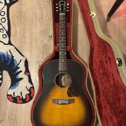 1943 Gibson J-45 "Banner Logo" Sunburst
