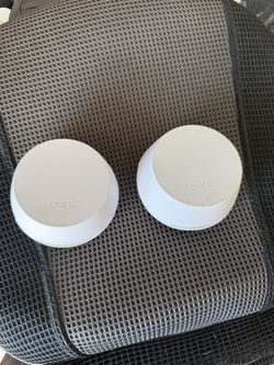 Two Pura Fragrance Diffusers