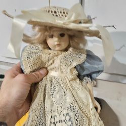 Louis Nicole The Heriloom Collection 19" Vinyl Bru Crochet Dress Doll