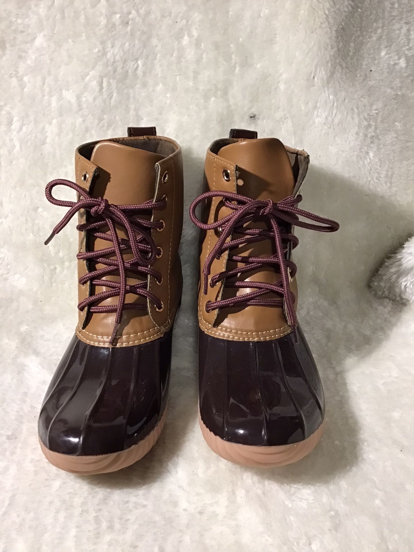 Avanti Rain boots Lace Up Fleece Women’s Size 6