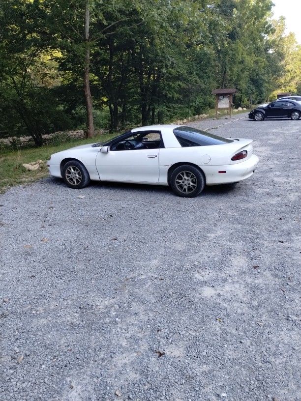 2000 Chevrolet Camaro