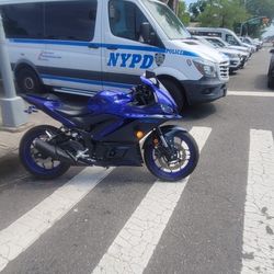 Yamaha Yzf-R3    2025