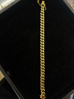 14K Curb Bracelet