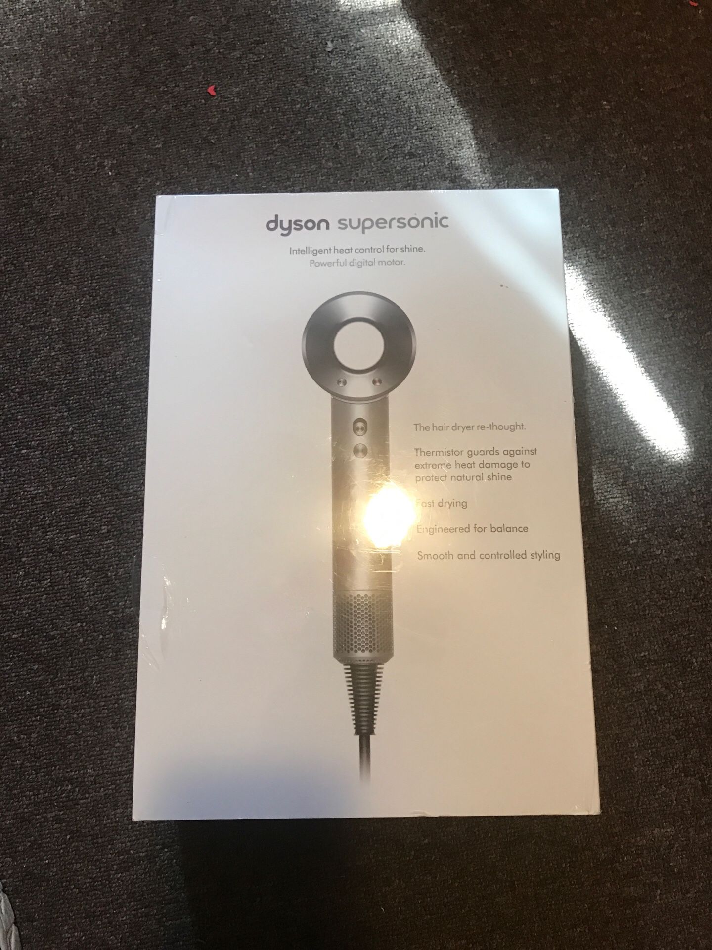 Dyson supersonic hair dryer New Sealed !!