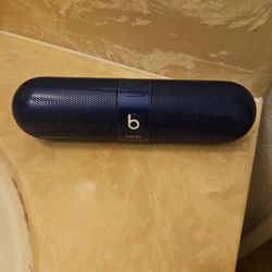Beats Pill 