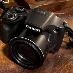 Canon PowerShot SX520 HS digital camera