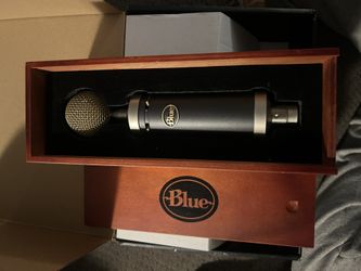 Blue Baby Bottle Mic