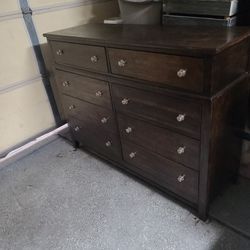 8 Drawer Dresser Mirror And Nite Stand