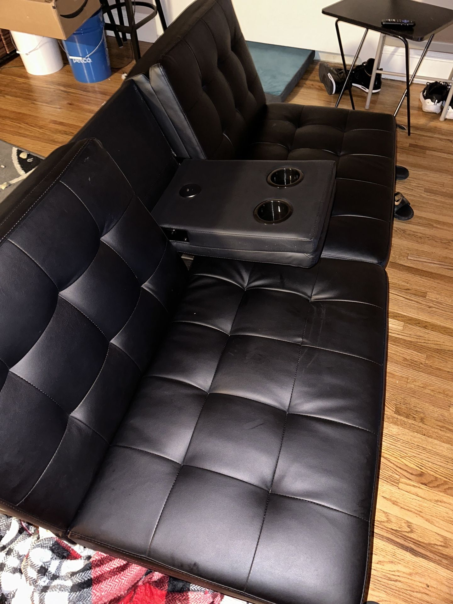 Black Futon