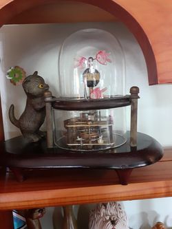 Really cool unusual mechanical clock