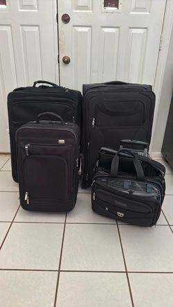 Suitcase bundle lot