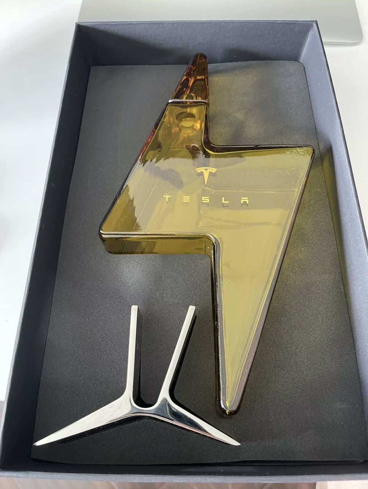 2021 NEW Tesla Tequila Decanter Tesla Official Cooperation Elon Musk - IN HAND SEALED