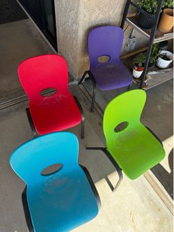 Stackable Set of 4 Colorful Kids Plastic Chairs