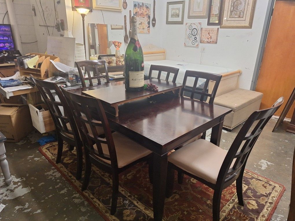 (8)PC Dining Room/Kitchen Table Set (6 Chairs,Table & Leaf Extension)Cherry Wood