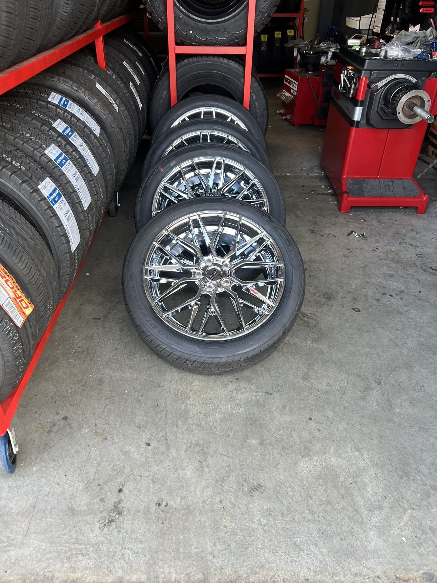 Rines para chevy camaro Ford mustan honda Toyota Nissan Espesial de 4 rines 20 X9.0 new nuebos y llantas new nuevas 245/45/20 Goodyear Eagle montadas