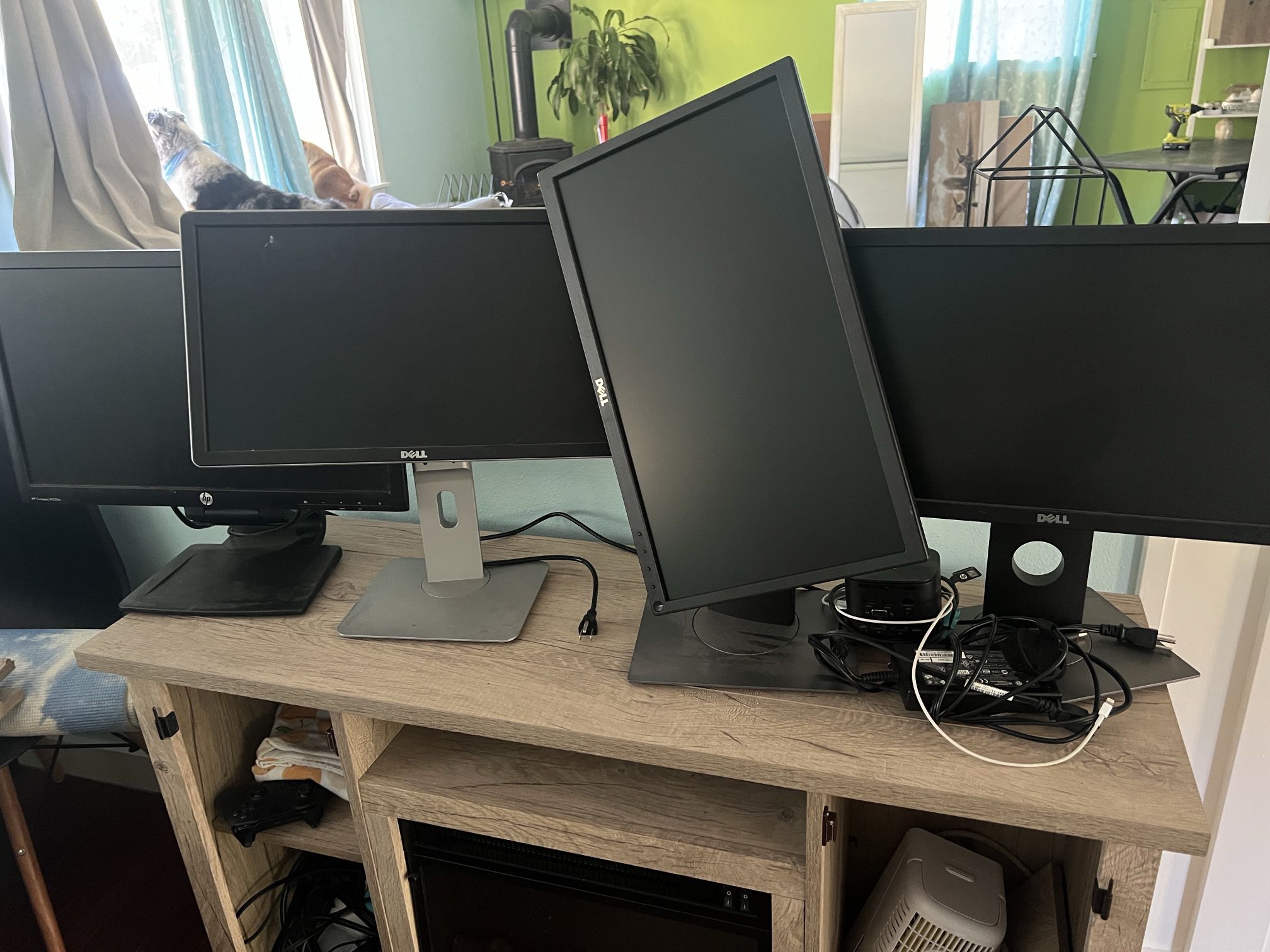 4 Computer Monitors 