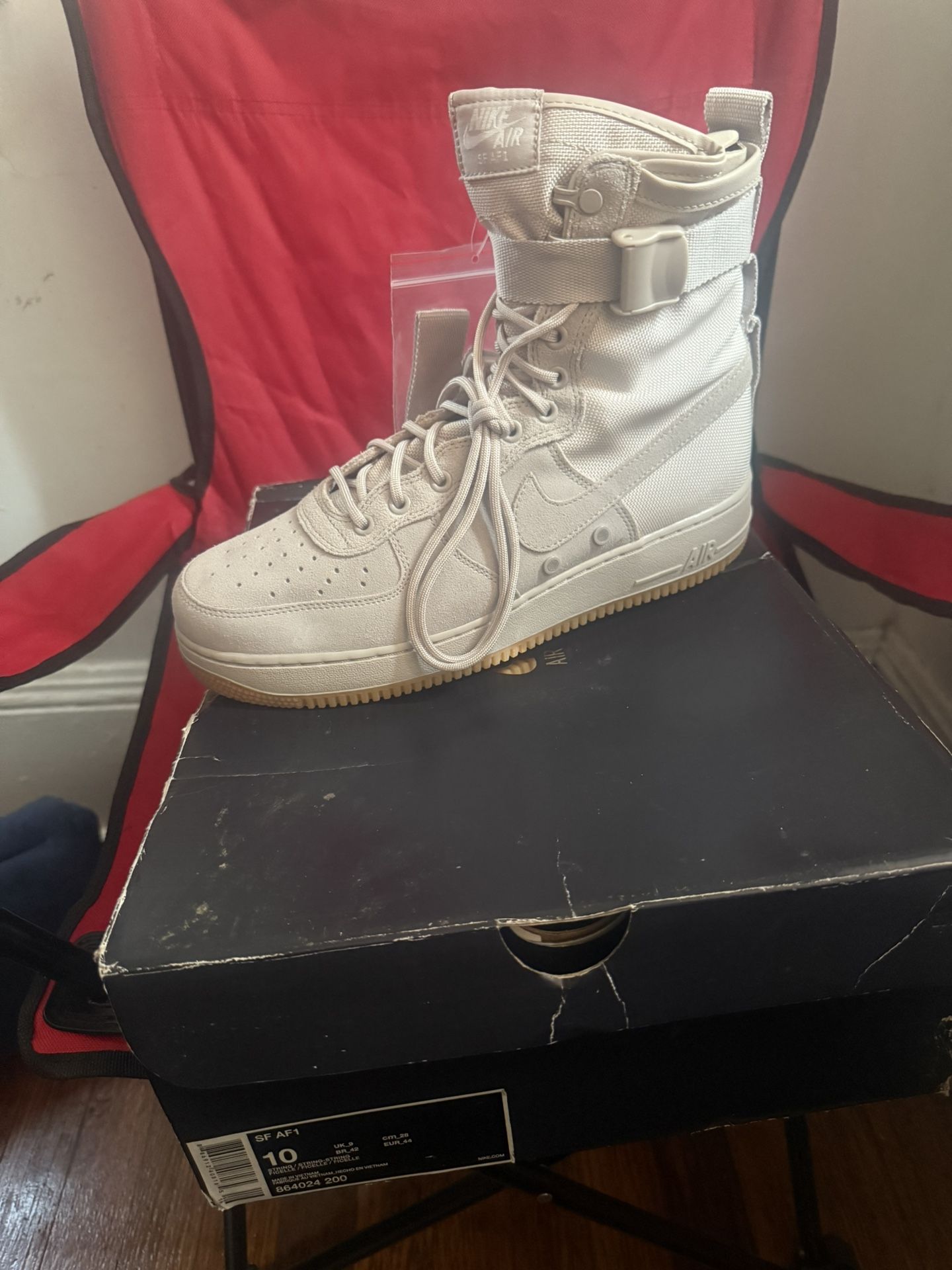 Nike SF Air Force 1 String