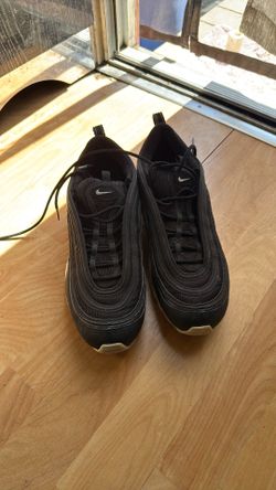 Men’s Nike Airmax size 10