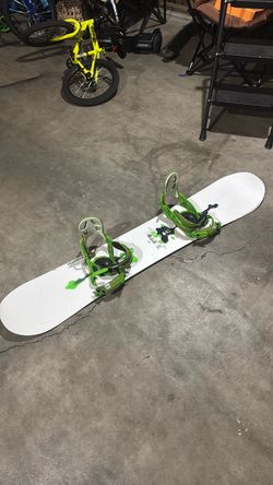 Burton snowboard, 152 cm, Flux bindings