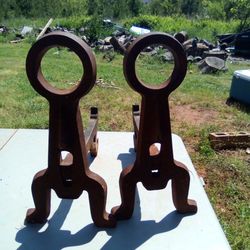 Andirons 