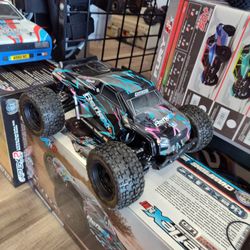 Brushless electric RC truck. 1/14 scale 4 X4