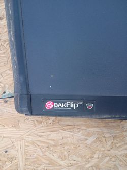 Backflip bed cover for Chevy