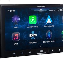 Alpine iLX-W670-M Digital Multimedia Receiver with CarPlay, Android Auto and Maestro Compatibility and SWC Adapter