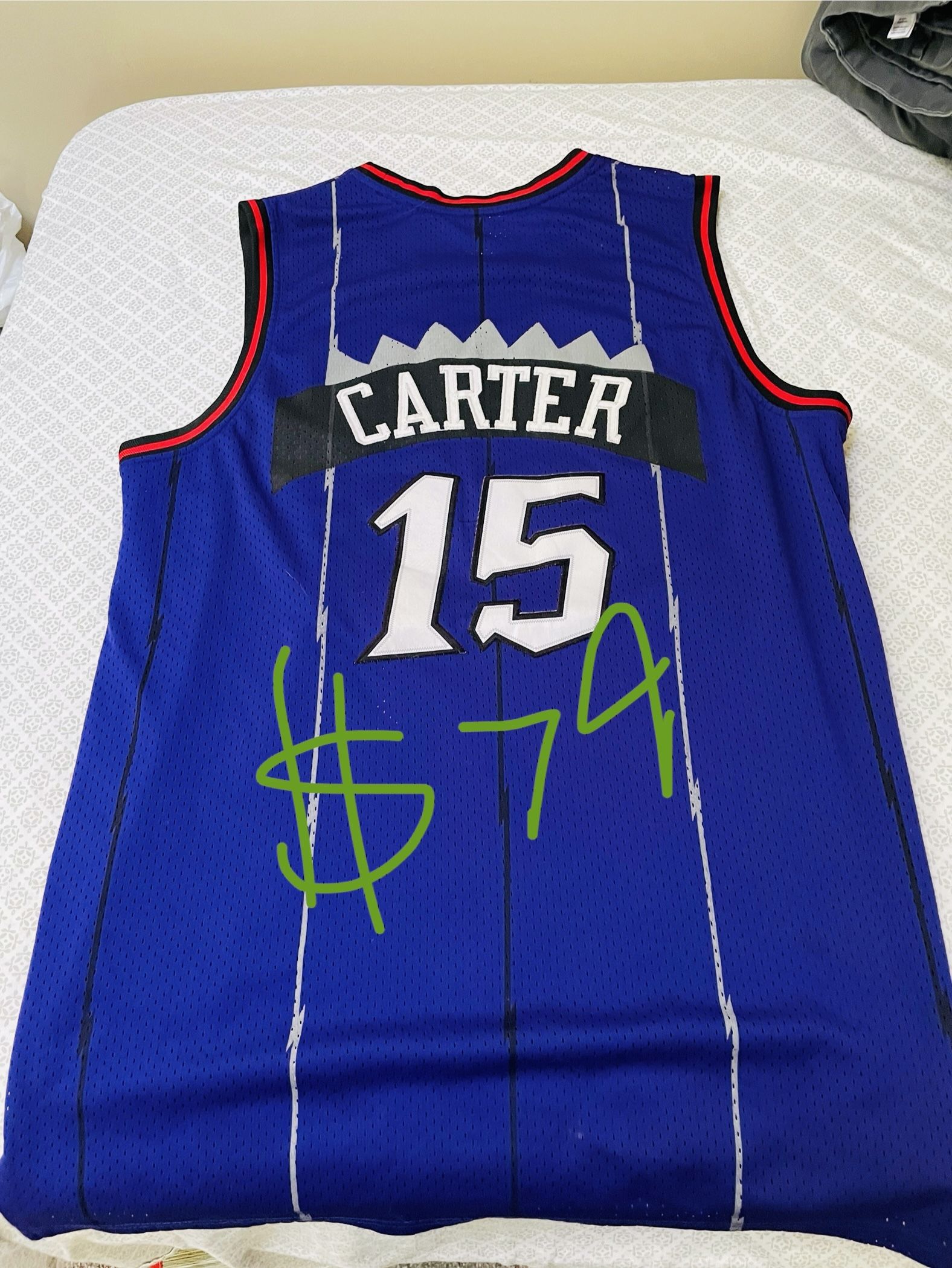 Perfect XMAS Gift!! Discounted VINTAGE RAPTORS XL Jersey VINCE CARTER!