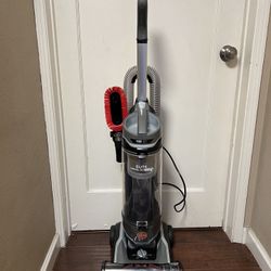 Hoover MaxLife High Performance Swivel XL Pet Vacuum Cleaner with HEPA Media Filtration, Bagless Upright for Carpets and Hard Floors, Grey, UH75250