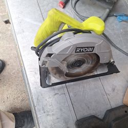 RYOBI
13 Amp Corded 7-1/4 in. Circular Saw