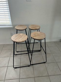 Bar Stool Set