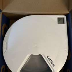 Cat Mate Automatic Feeder (also for dogs)