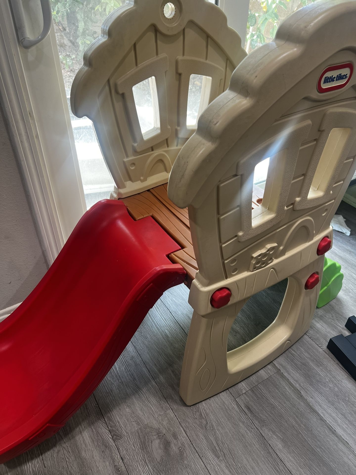 Kids Indoor slides
