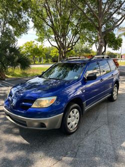 2006 Mitsubishi Outlander runs and drives perfect!! Very well taken care of