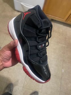 JORDANS 11 RETRO PLAYOFFS BRED