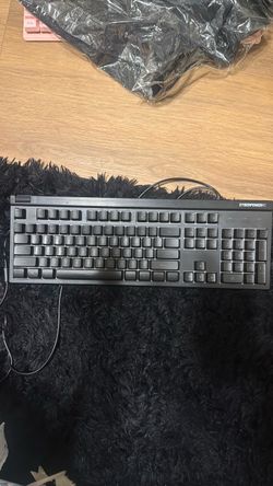 “CyberPower” %100 Black Keyboard with glow