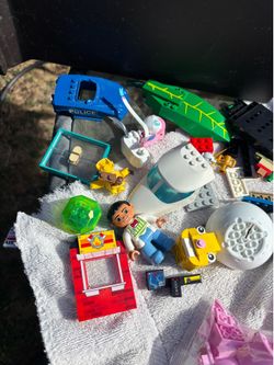 Large Lego assortment