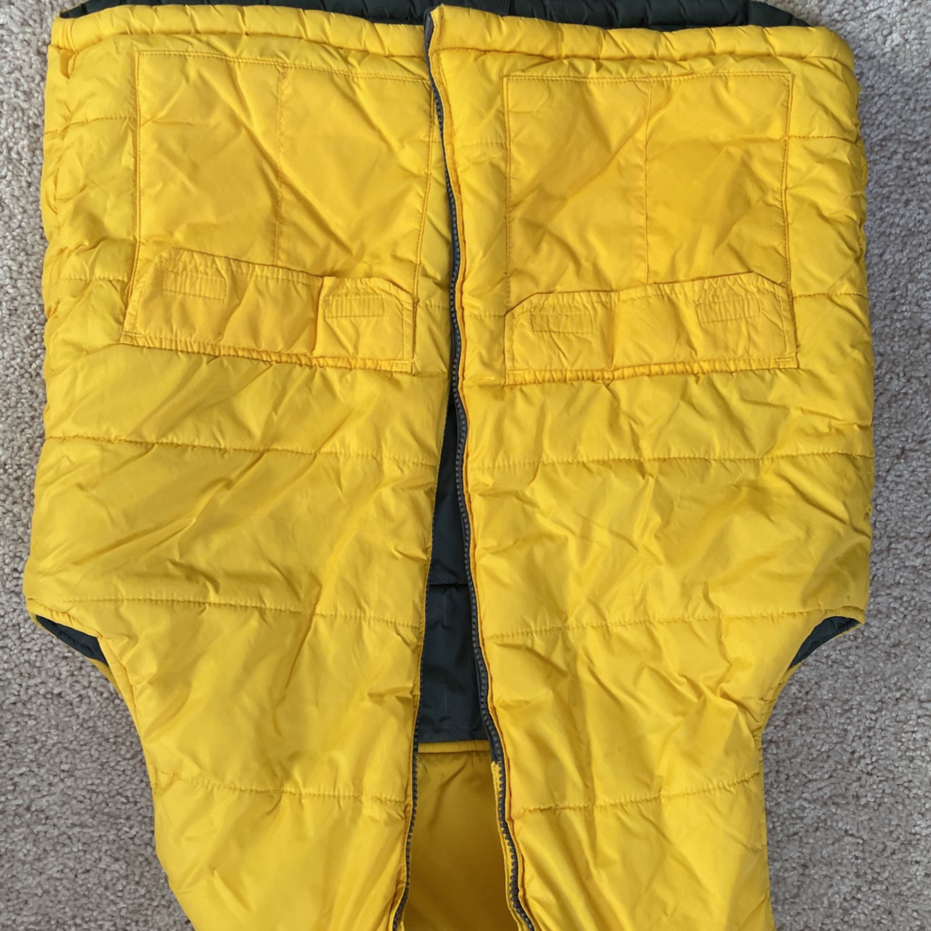 Old Navy Reversible Puffer Vest Size 12/14