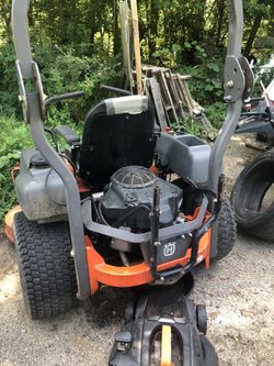 Husqvarna Zero Turn 52inch