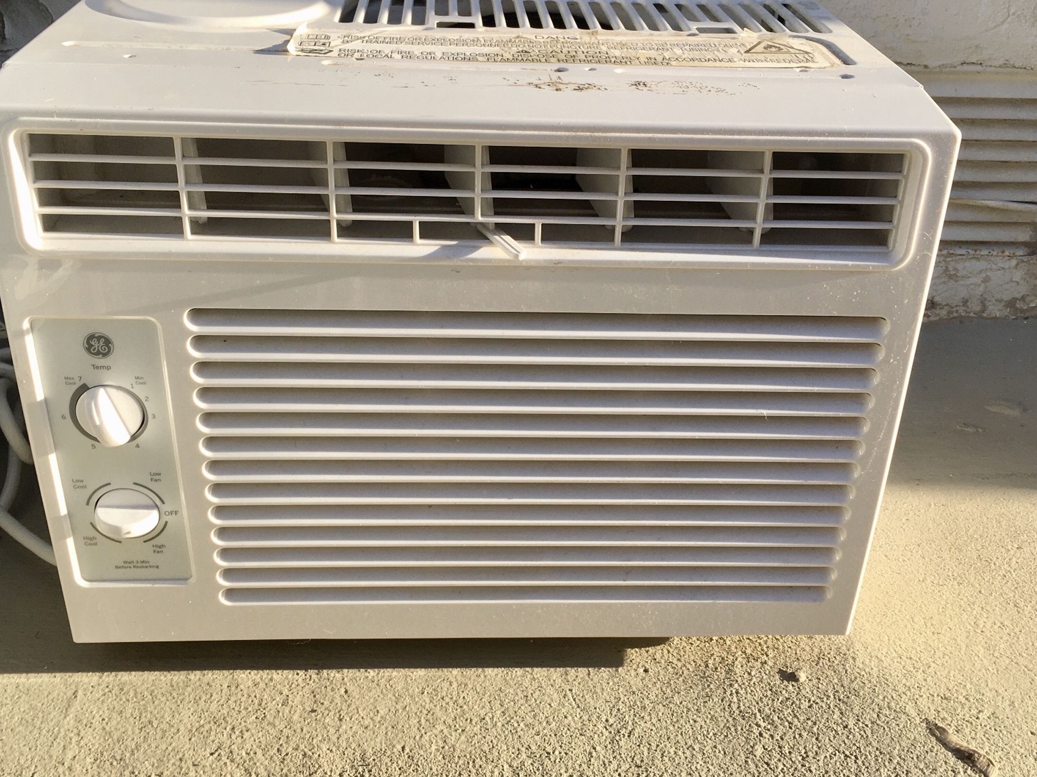 Air Conditioner - GE Window Unit