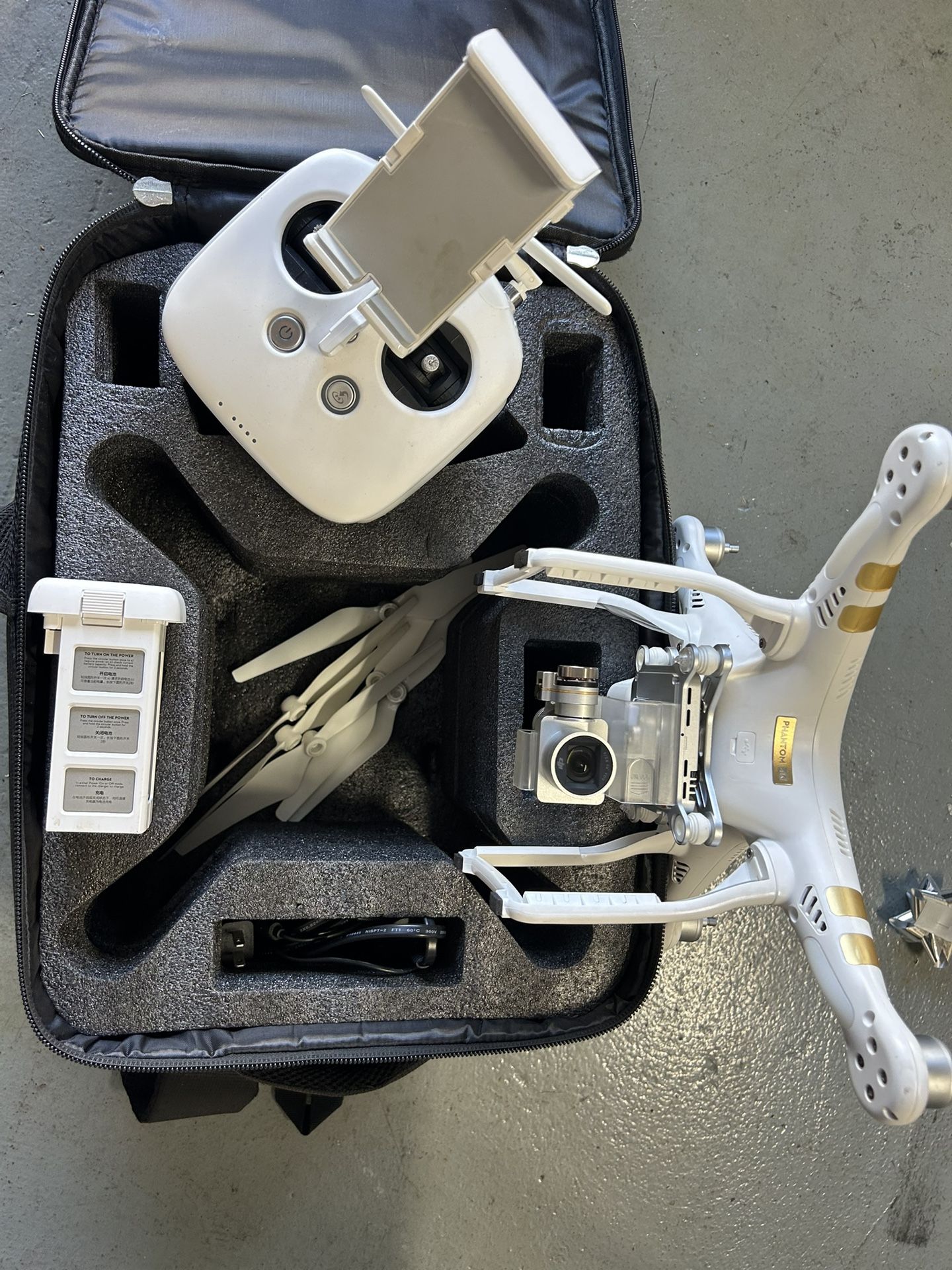 DJI Phantom 4KQuadcopter (Aircraft Only) (Includes Gimbal Camera. Excludes Remote, Battery, Charger, Props)
