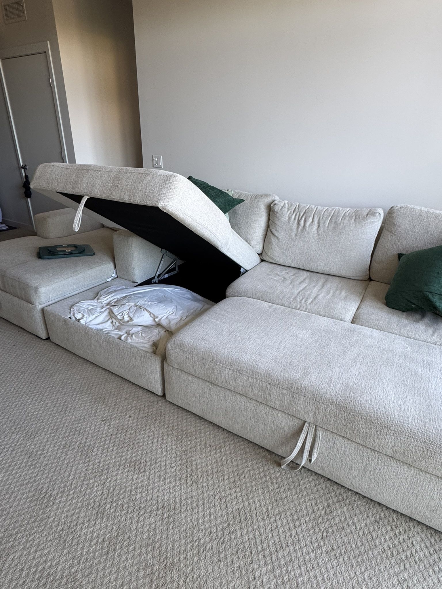 Couch With Storage Chaise