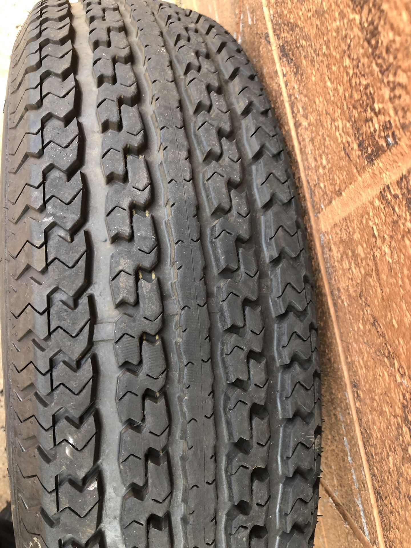 2057515 trailer tire