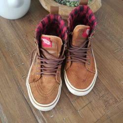 Men's Vans Shoes  Size 7