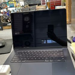 Apple A2941 MacBook Air $699.99