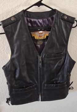 Harley Davidson Leather Vest Size S  Womens Lace Up Sides With Black logo Pocket