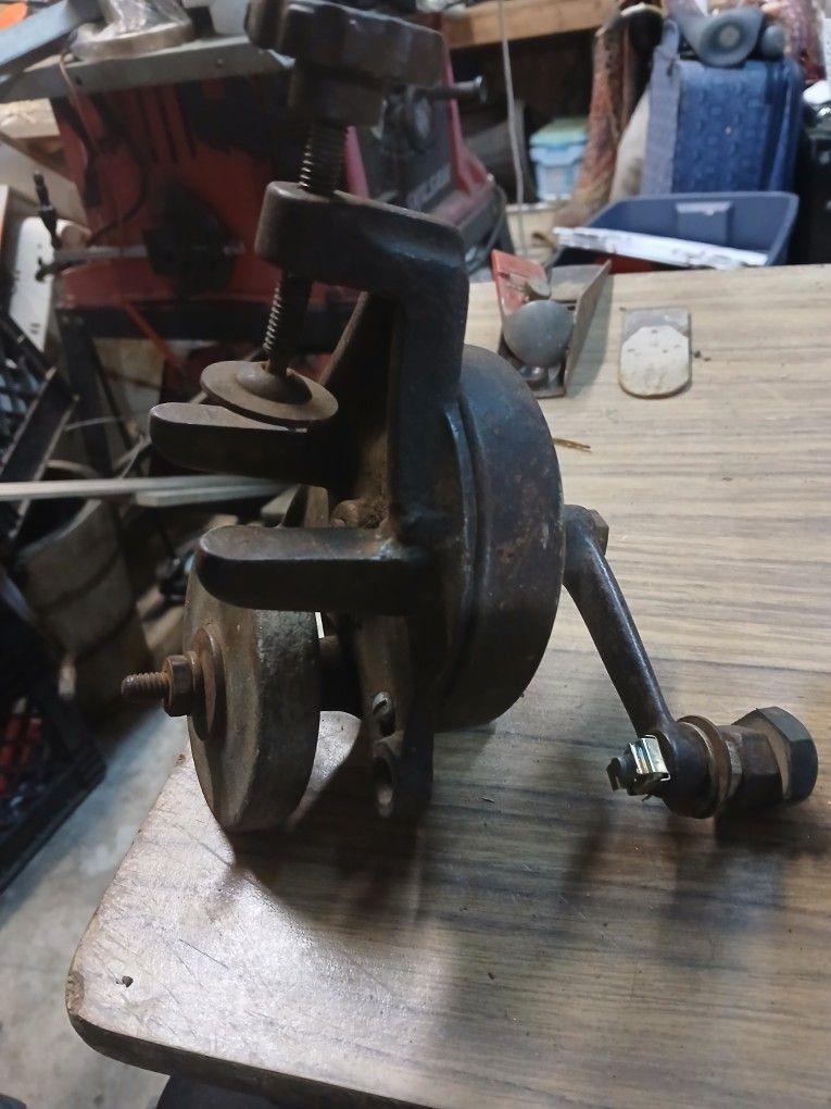 Vintage Ench Grinder